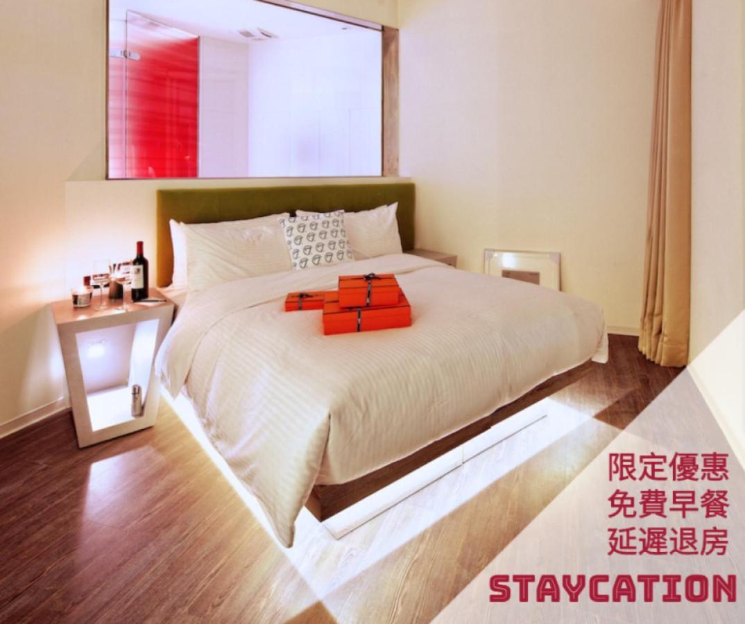Hotel 7 Taichung Bagian luar foto