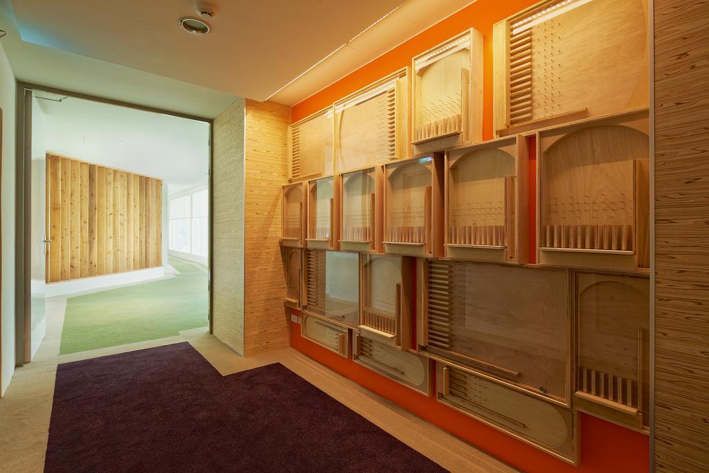 Hotel 7 Taichung Bagian luar foto